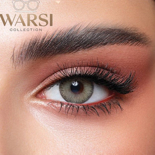 Green Contact Lenses – Vibrant Look & All-Day Comfort"